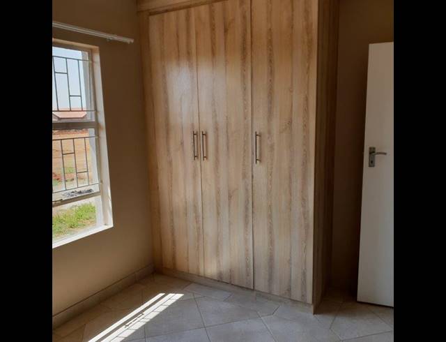 2 BEDROOM TOWNHOUSE FOR SALE IN RIVERSDALE